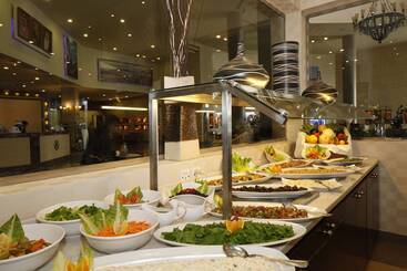 هتل Golden Tulip Hail