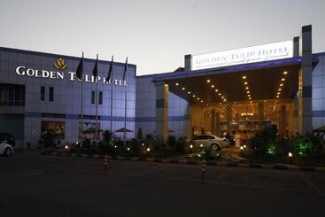 هتل Golden Tulip Hail