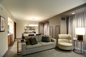 هتل Hilton Columbus Downtown