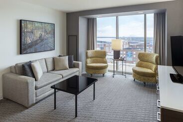 هتل Hilton Columbus Downtown
