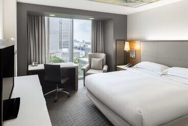 هتل Hilton Columbus Downtown