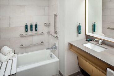 هتل Hilton Columbus Downtown