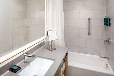 هتل Hilton Columbus Downtown