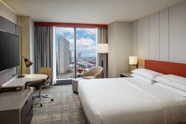 هتل Hilton Columbus Downtown
