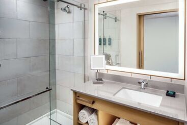 هتل Hilton Columbus Downtown