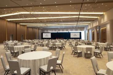 هتل Hilton Columbus Downtown