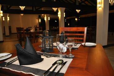 هتل Kamili Beach Villa, Kalutara