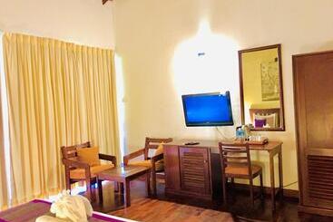 هتل Kamili Beach Villa, Kalutara