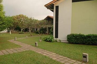 هتل Kamili Beach Villa, Kalutara