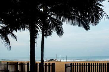 هتل Kamili Beach Villa, Kalutara