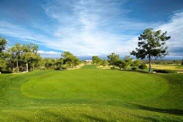 هتل Korineum Golf & Beach Resort