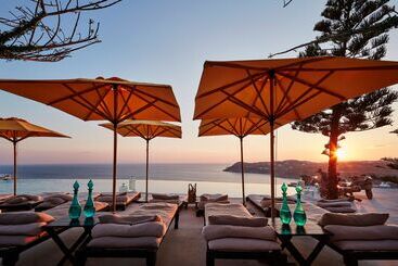 هتل Myconian Utopia Relais & Chateaux