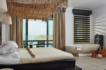 هتل Myconian Utopia Relais & Chateaux