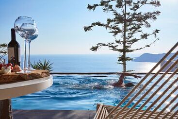 هتل Myconian Utopia Relais & Chateaux