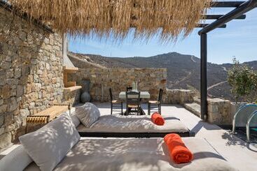 هتل Myconian Utopia Relais & Chateaux