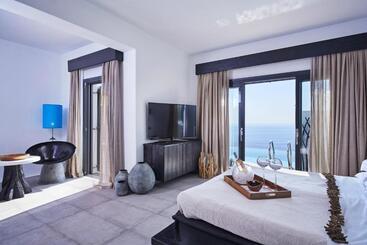 هتل Myconian Utopia Relais & Chateaux