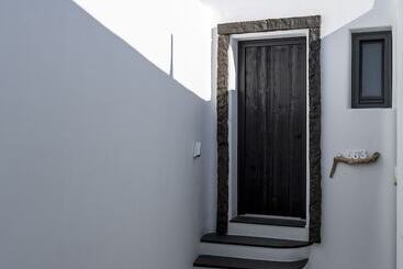 هتل Myconian Utopia Relais & Chateaux