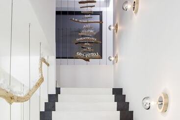 هتل Myconian Utopia Relais & Chateaux