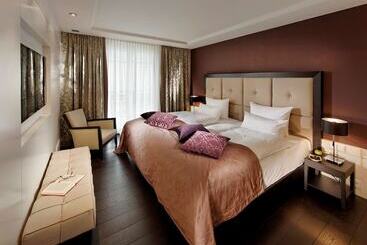 Parkhotel Stuttgart Messe Airport