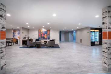 La Quinta By Wyndham Montgomery