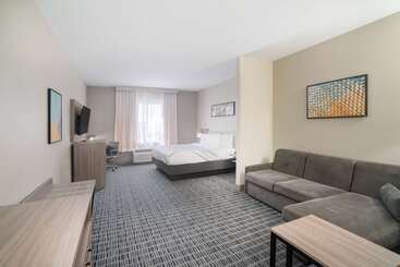 La Quinta By Wyndham Montgomery