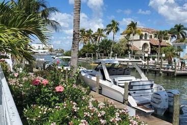 استراحتگاه Matanzas Inn