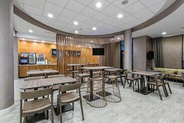 Springhill Suites By Marriott San Antonio Airport