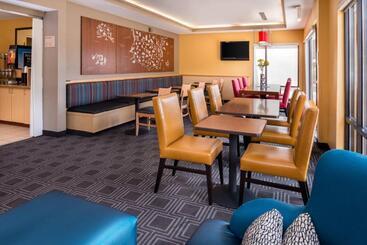 Towneplace Suites Huntington