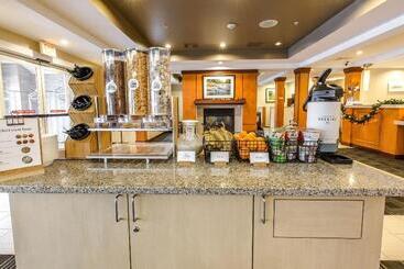 Towneplace Suites By Marriott Gilford