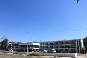 Lewis & Clark Motel   Bozeman