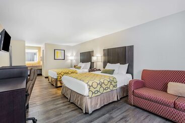 Отель Baymont By Wyndham Midway Tallahassee