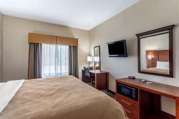 هتل Comfort Inn & Suites Carbondale University Area