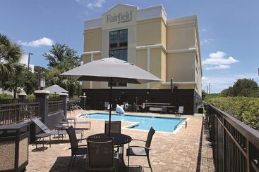 هتل Fairfield Inn & Suites By Marriott Charleston Airport/convention Center