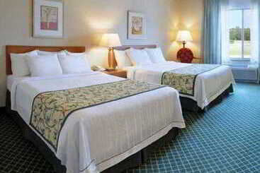هتل Fairfield Inn & Suites By Marriott Wausau