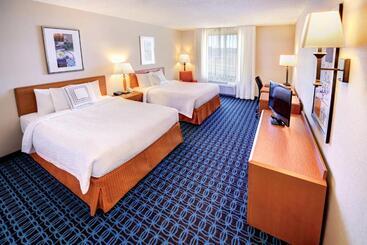هتل Fairfield Inn & Suites By Marriott Wausau