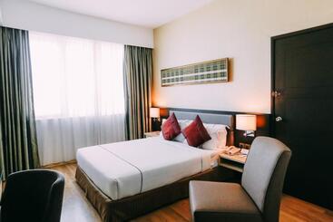 هتل Granada Johor Bahru