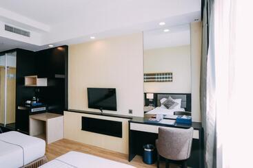 هتل Granada Johor Bahru