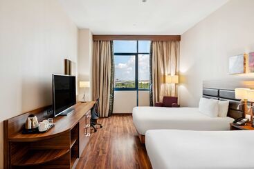 هتل Hilton Garden Inn Sevilla