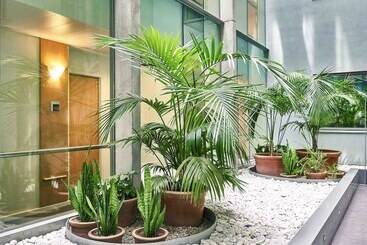 هتل Ibis Barcelona Centro