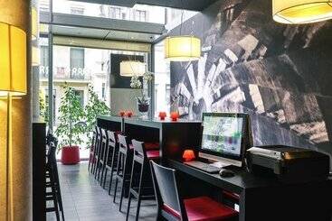 هتل Ibis Barcelona Centro