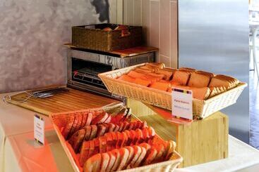 هتل Ibis Styles Roma Eur