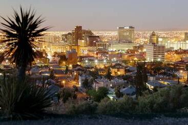 هتل Indigo El Paso Downtown, An Ihg