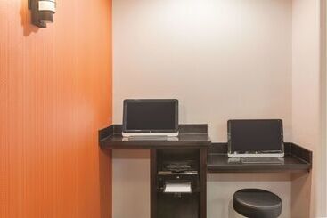 هتل La Quinta By Wyndham Houston Iah Bush Intl Airport E