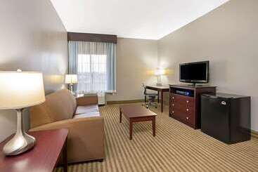 هتل La Quinta By Wyndham Houston Iah Bush Intl Airport E