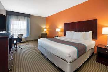 هتل La Quinta By Wyndham Houston Iah Bush Intl Airport E