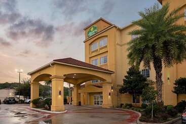 هتل La Quinta By Wyndham Houston Iah Bush Intl Airport E