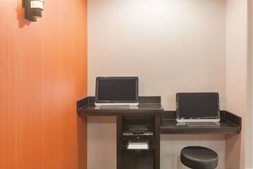 هتل La Quinta By Wyndham Houston Iah Bush Intl Airport E