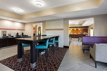 هتل La Quinta By Wyndham Houston Iah Bush Intl Airport E