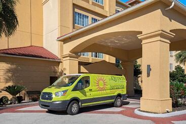هتل La Quinta By Wyndham Houston Iah Bush Intl Airport E