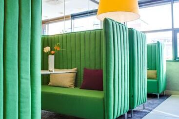 هتل Park Inn By Radisson Amsterdam Airport Schiphol